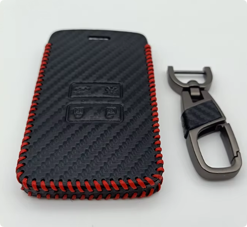 Negro con hilo rojo.