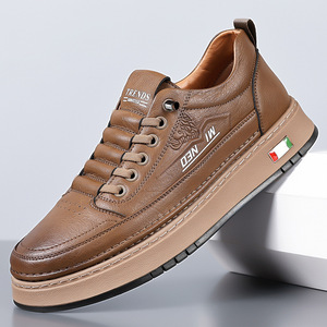 Tendances : Baskets plateforme en cuir véritable pour hommes, à lacets, bout rond, semelle extérieure en caoutchouc respirante, chaussures décontractées d'été - Product Image 1