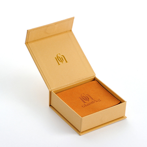 GLAMPKG New Design Printed LOGO Magnet Boxes Green Magnetic Closure Jewellery Gift <b>Paper</b> Box Luxury Folding Jewelry Packaging - Product Image 4