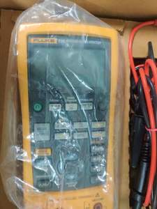 Calibrador de proceso multifunción de precisión <span class=keywords><strong>Fluke</strong></span> 726/CN - Product Image 2