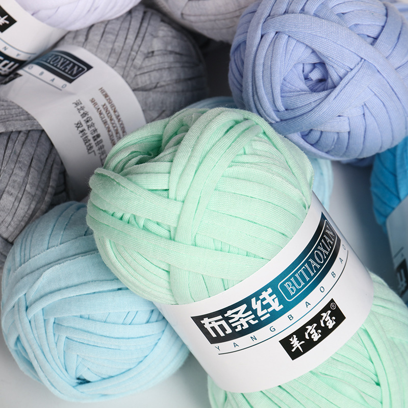 OMoiut T-Shirt Yarn - 800g (228yds) Chunky Thick Polyester Yarn For Crocheting & Knitting, Milky White