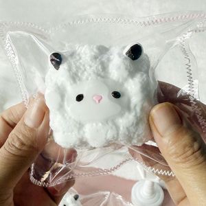 NOUVEAU Jouet Squishy Mignon en Coton en Forme d'Agneau - Silicone Doux - Texture Moelleuse Anti-Stress Cadeau Fidget pour Enfants Adultes Bureau Anxiété - Product Image 3
