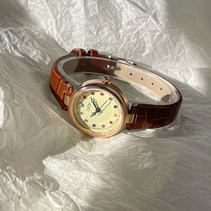 Reloj de pulsera de cuarzo elegante para mujer, color oro rosa, esfera con piedras preciosas de colores, correa de cuero marrón - Product Image 6