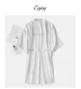 Festa di nozze squadra abito da sposa con lettere nere pigiama raso damigella rosa oro rosa accappatoio ragazze donna giorno fortunato - Product Image 6