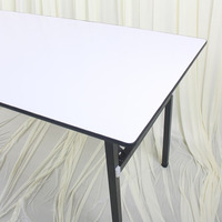 Hôtel de luxe Foshan utiliser Table à manger rectangulaire Design moderne en bois massif contreplaqué Banquet tréteau avec pieds pliants en métal à vendre