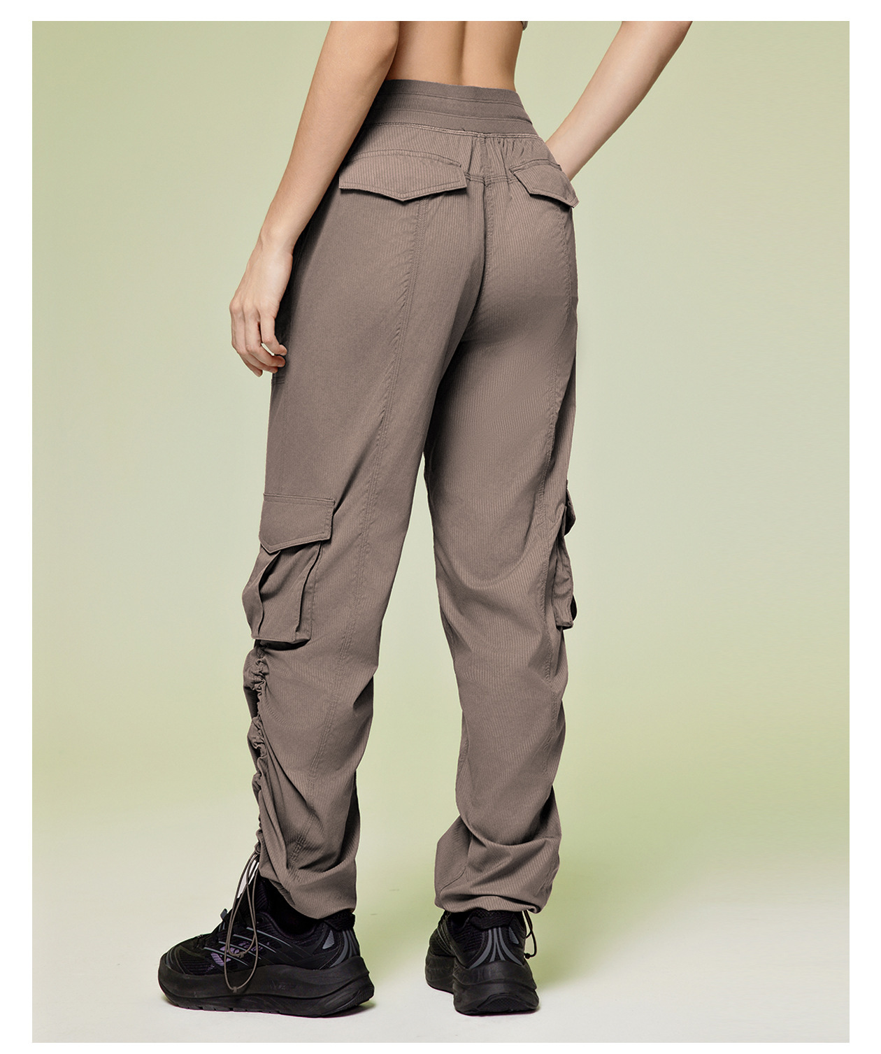 High-Waist Activewear Leggings: side profile showing stretch, rise and leg-opening fit