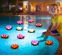 Bougie LED flottante imperméable en forme de lotus, faite à la main, fonctionnant sur piles, pour Halloween, la fête des mères, Noël, l'extérieur, la maison, le jardin