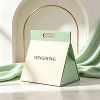 Boîte cadeau triangulaire en papier écologique personnalisée, boîte de rangement créative pliable pour cadeaux