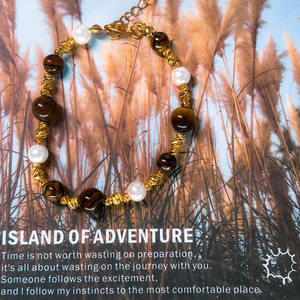 Collier en perles œil de tigre pour femme, plaqué or 18 carats, chaîne de clavicule, usage quotidien, design géométrique en forme de boule, origine Yiwu - Product Image 3