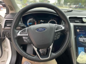 <span class=keywords><strong>Ford</strong></span> <span class=keywords><strong>Mondeo</strong></span> <span class=keywords><strong>2020</strong></span> EcoBoost 180 Version Fashion d'occasion, berline essence de taille moyenne, vente en gros à prix abordable pour l'exportation mondiale aux concessionnaires - Product Image 5