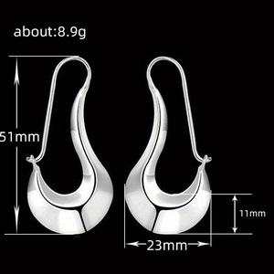 Orecchini a Gancio Irregolari Lucidi per Donne, Aspetto Metallico, Gioielli per Orecchie alla Moda per Uso Quotidiano - Product Image 5