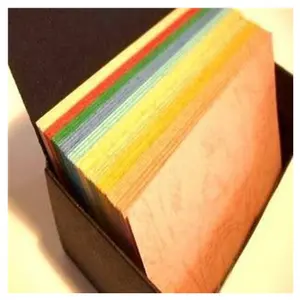 Copertura rilegatura dei libri di carta con texture in rilievo di carta