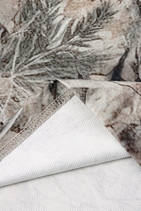 T-shirt homme personnalisé avec logo, poids moyen, impression intégrale, coton et polyester, col rond, motif camouflage Real Tree, coupe ample. - Product Image 6