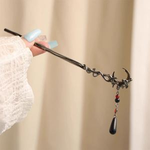 2025 Horquilla de Metal Elegante con Borla de Flor de Rosa Negra y Luna, Estilo Chino Hanfu, para Mujer, Accesorio para el Cabello - Product Image 3