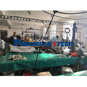 Machine à changer les <span class=keywords><strong>pneus</strong></span> à <span class=keywords><strong>prix</strong></span> avantageux, modèle standard pour voiture, SUV, usage en atelier de réparation de petits <span class=keywords><strong>pneus</strong></span> - Product Image 2