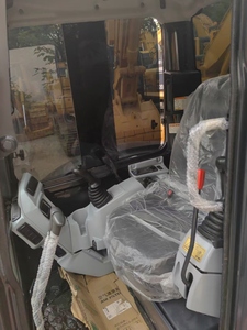 รถขุดขนาดเล็ก Kubota KX057-4 ปี 2022 พร้อมเครื่องหมาย CE รถขุดมือสองขนาด 5.5 ตัน พร้อมรางยาง - Product Image 6