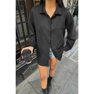 Blusa de Gamuza Negra para Mujer, Elegante y con Estilo - Product Image 5