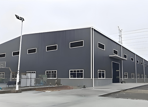 लंबी अवधि के स्थायित्व और कम रखरखाव के लिए इंजीनियर एक मजबूत स्टील गोदाम भवन में अपनी संपत्ति की रक्षा करें - Product Image 2