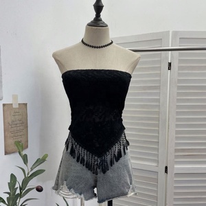 Top corto sin mangas con encaje y borlas, estilo tubo, con almohadillas antideslizantes y diseño ajustado para <span class=keywords><strong>mujer</strong></span> - Product Image 3