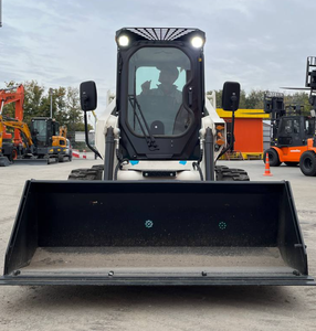 Cargadora Compacta LG307 CDM307 de 7 Toneladas con Motor Certificado por la EPA y Multifuncional para Agricultura y Construcción - Product Image 5