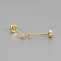 Petites boucles d'oreilles clous en zircon étoile à huit branches à dos plat et à visser, scintillantes pour piercing d'oreille, de tragus, de hélix et de cartilage