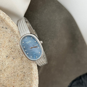Orologio da Donna in Acciaio Inossidabile, Stile Niche, Superficie in Madreperla di Alta Qualità, Colore Argento Ellittico - Product Image 2