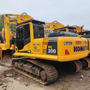 Excavadora Hidráulica de Cadenas Komatsu PC200-8 de 20 Toneladas de Segunda Mano con Motor y Engranajes Importados de Japón - Product Image 2