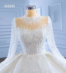 QUEENSGOWN Abito da Sposa di Lusso a Maniche Lunghe con Perline, Vestito da Ballo con Scollatura a Cuore, Abito Nuziale Avorio - Product Image 3