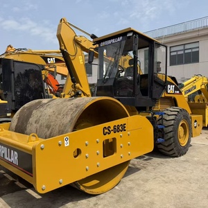 مدحلة اهتزازية كاتربيلر Cat683e مستعملة أصلية يابانية بحالة 90% جديدة مع محرك ديزل ومضخة عالية الجودة للبيع - Product Image 5