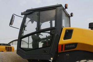 Rodillo Compactador Hidráulico de 20 Toneladas, de un Solo Tambor, Modelo 6620E, con Repuestos - Product Image 5