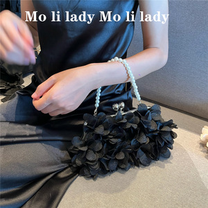 Pochette de soirée en soie motif pétales Printemps/Été pour tenues formelles Cheongsam, Hanfu chinois et style national Tanjing - Product Image 3