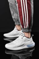 Nouvelles baskets décontractées légères et respirantes pour hommes, tendance chinoise, semelle extérieure en caoutchouc, maille respirante, collection Printemps 2026