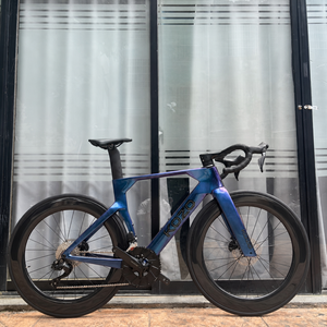 Bicicleta de Carretera de Carbono KOZO2-SHIMANO de 7.8 KG, Venta Directa de Fábrica, con Grupo Shimano 105/105Di2 de 24 Velocidades y Frenos de Disco Hidráulicos - Product Image 3