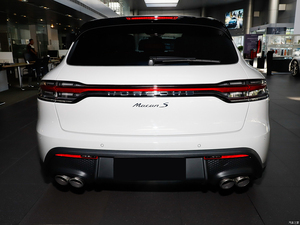 <span class=keywords><strong>Macan</strong></span> T 2.0T 2026 Nouvelle <span class=keywords><strong>Macan</strong></span> Boîte de vitesses automatique Sièges en cuir Caméra arrière Norme d'émission Euro VI Options de carburant essence/<span class=keywords><strong>hybride</strong></span> - Product Image 3