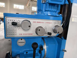 เครื่องเจาะกัดอเนกประสงค์ ZX50C ความแม่นยำสูง รุ่นงานหนัก แบบตั้งโต๊ะ 220V หัวกัดแบบ MT4 ขายดี - Product Image 6