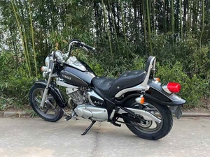 Motocyclettes d'occasion <span class=keywords><strong>Yamaha</strong></span> Dragstar <span class=keywords><strong>250</strong></span> Cruiser, moteur V-twin, état d'origine, fiables, idéales pour les trajets quotidiens et les longues balades. - Product Image 2