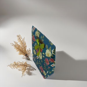 Sacs en papier kraft imprimés sur mesure, sacs cadeaux recyclables pour vêtements ou plats à emporter avec votre propre logo - Product Image 6