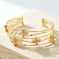 Gelang Manset Wanita Motif Bunga Clover Quatrefoil Berlapis Emas 18K dari Tembaga, Model Terbuka, Grosir