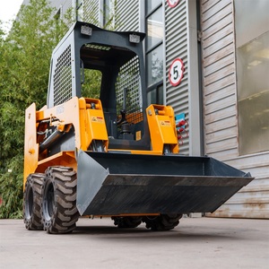 Minicargadora Compacta con Ruedas HIGHTOP, Carga Operativa de 300 kg, Control Piloto, 4x4, para Jardinería y Construcción - Product Image 2