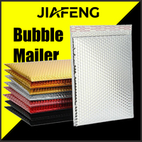 Sac d'expédition en plastique à bulles métallisé personnalisé avec fermeture autocollante pour un emballage imperméable et protecteur