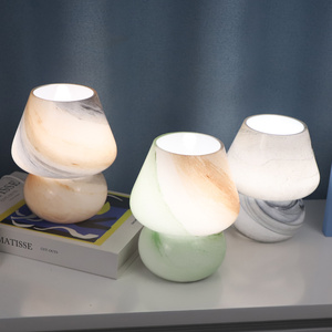 Lámparas <span class=keywords><strong>de</strong></span> mesa <span class=keywords><strong>de</strong></span> setas <span class=keywords><strong>de</strong></span> tinta nórdica, vidrieras americanas, lámpara <span class=keywords><strong>de</strong></span> noche para dormitorio, estudio, decoración para sala <span class=keywords><strong>de</strong></span> estar, luces <span class=keywords><strong>de</strong></span> escritorio para habitación <span class=keywords><strong>de</strong></span> niños - Product Image 3