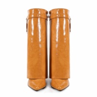 Célèbre marque Designer requin bottes Style occidental doux PU genou haut talon serrure grande taille pour les femmes automne saison