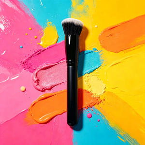 Ensemble de 6 pinceaux de maquillage synthétiques vegan noirs avec logo personnalisé, pinceau correcteur, pinceau illuminateur, kit de pinceaux de beauté pour le visage - Product Image 3
