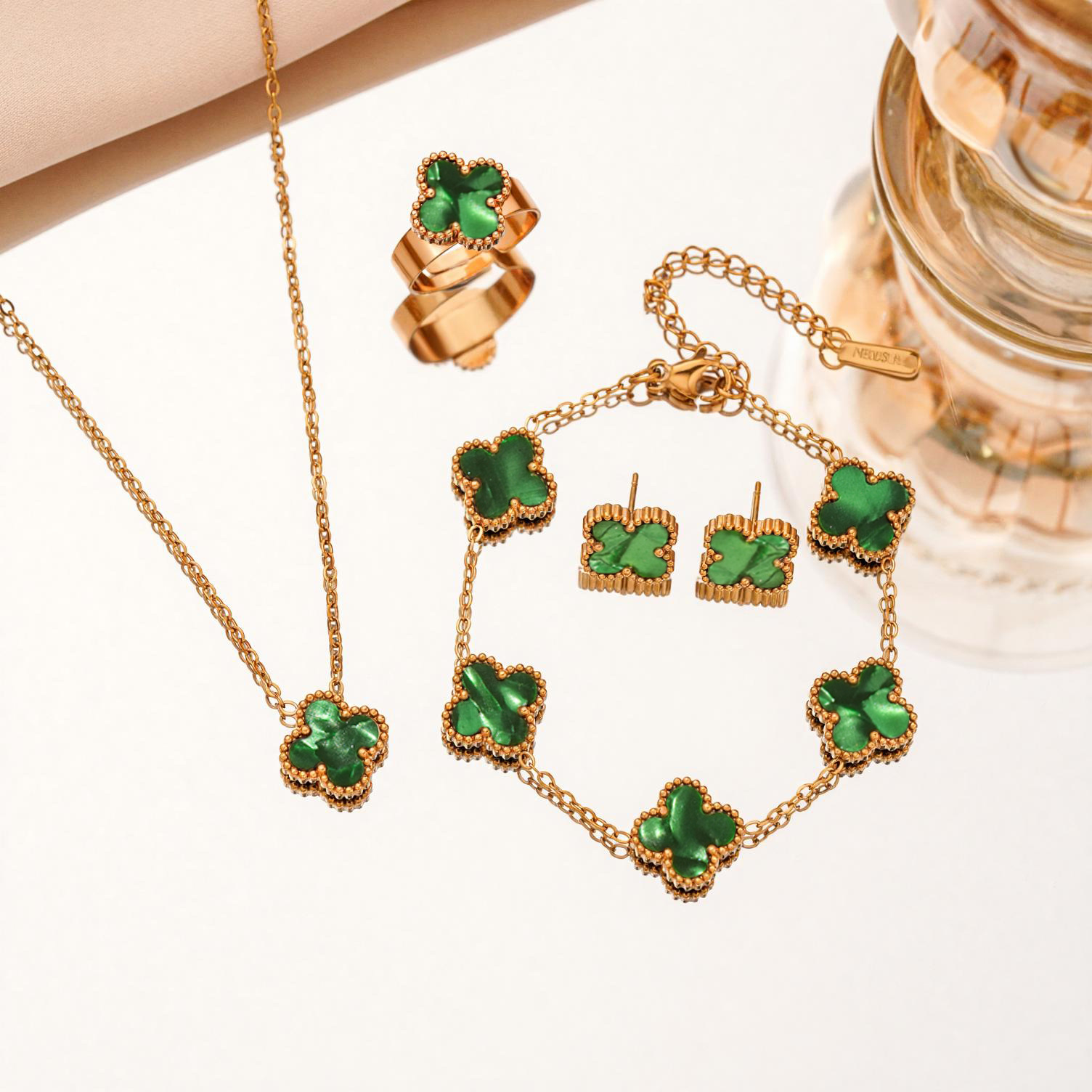 ensemble de quatre pièces vert dégradé coloré de 13 mm