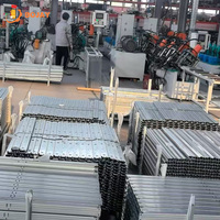 Système de cages à poulets de type H professionnel avec alimentation et abreuvement automatiques et nettoyage des excréments pour élevages avicoles