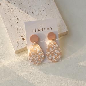 À la mode géométrique ronde fleur Graffiti acrylique pendentif boucles d'oreilles pour les femmes plage vacances musique Festival fêtes en gros - Product Image 3