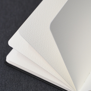 Cuaderno <span class=keywords><strong>de</strong></span> Dibujo <span class=keywords><strong>de</strong></span> Tapa Dura con Logotipo Personalizado, Encantador Cuaderno <span class=keywords><strong>de</strong></span> Arte <span class=keywords><strong>de</strong></span> 300 GSM con Encuadernación Cosida y Papel Prensado en Frío para Uso Diario - Product Image 3