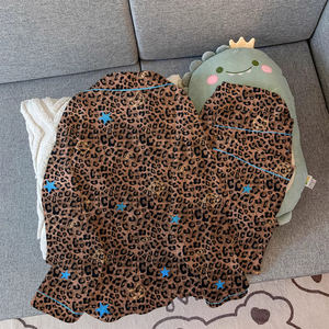 Nouveaux pyjamas pour femmes à imprimé léopard : cardigan à manches longues pour le printemps et l'automne, adapté à porter à l'extérieur ou à <span class=keywords><strong>la</strong></span> <span class=keywords><strong>maison</strong></span> - Product Image 5