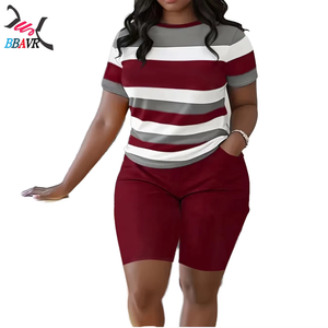 Conjunto de Camiseta y Pantalones Cortos de Verano para Mujer con Diseño de Rayas, Conjunto Deportivo Informal de 2 Piezas - Product Image 3