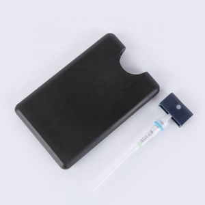 กล่องพลาสติก PP รูปทรงการ์ด สีขาว สำหรับผลิตภัณฑ์ดูแลส่วนบุคคล รุ่น Bz012 ฝาปิดแบบซีล พิมพ์ลายซิลค์สกรีน - Product Image 3